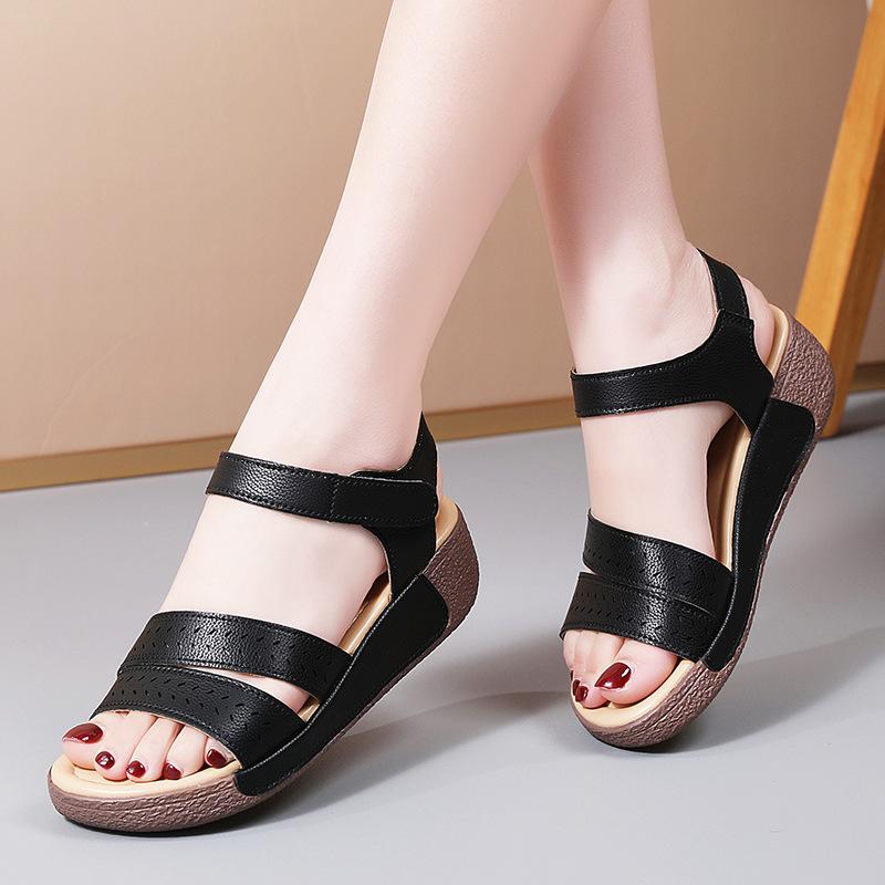 No. Leather big sandals for women, fashionable thick-soled non-slip sandals for women