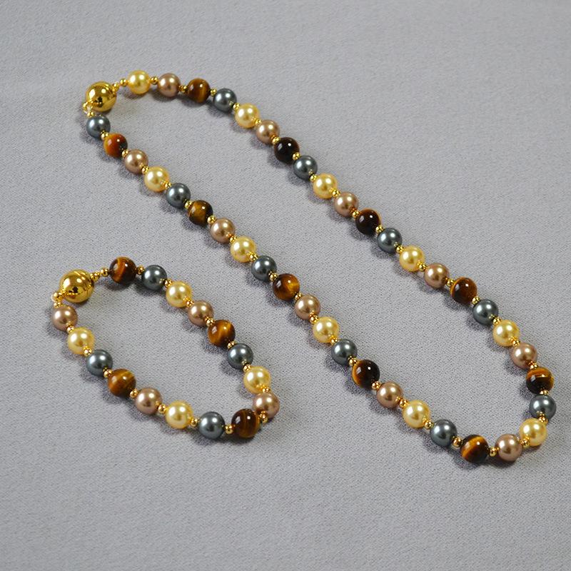 Autumn and Winter New Niche Retro Design Maillard Wind Tiger's Eye Stone Pearl Colored Candy Beaded Magnetic Buckle Necklace
