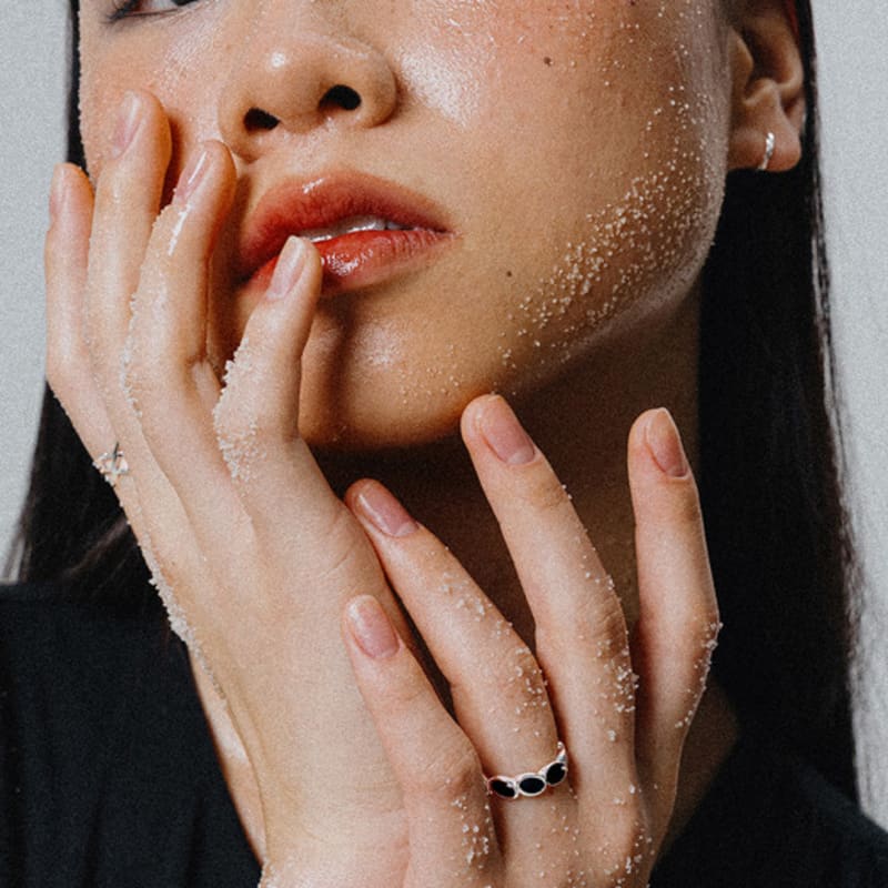 SCALETTO WS018 Black Epoxy Oval Ring