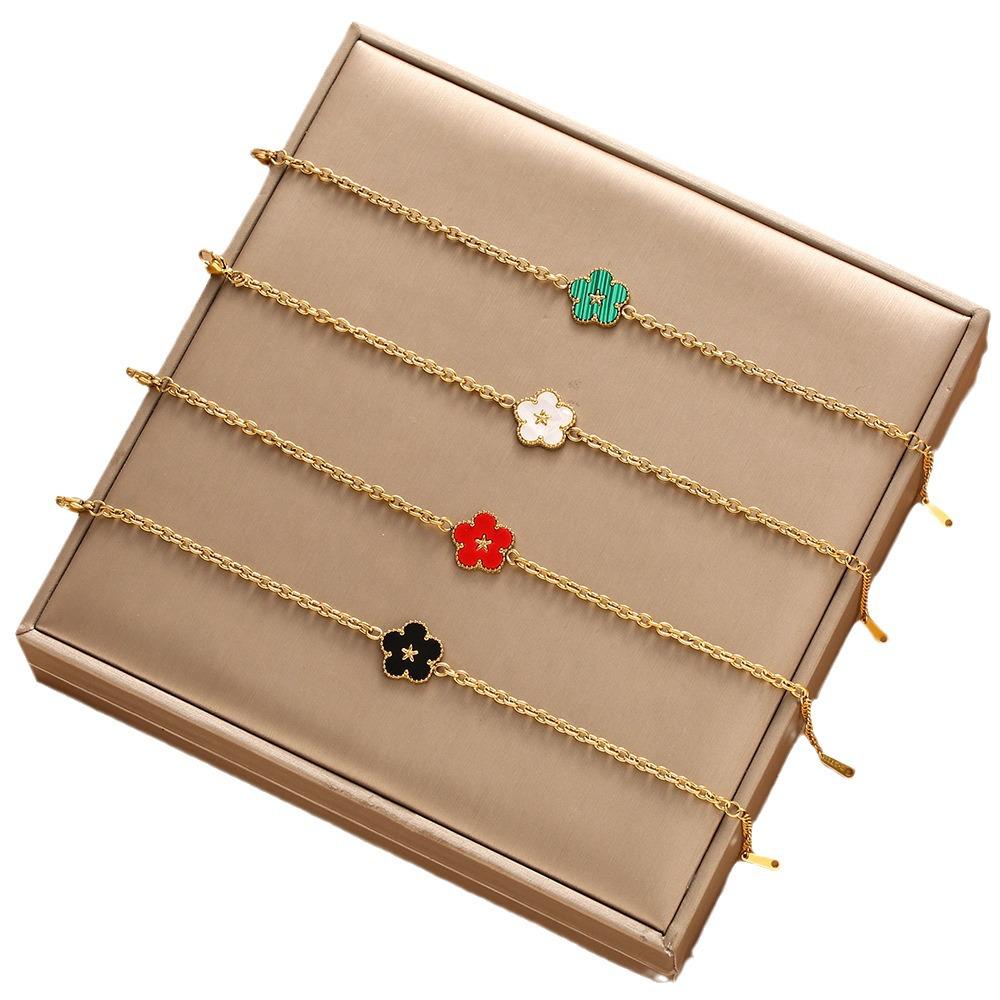 High-End Titanium Steel Four-Leaf Clover Bracelet with Shell Pendant – Durable, Fade-Resistant Design