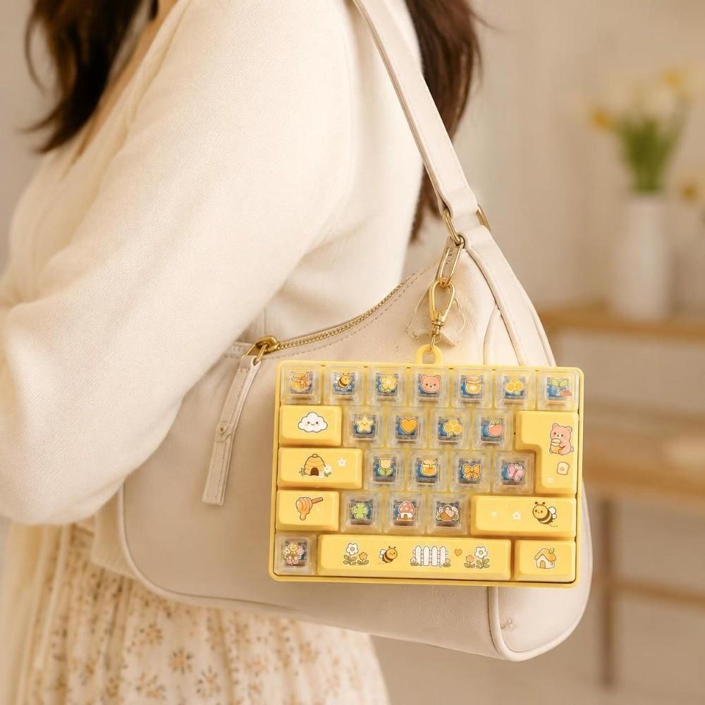Cute Design Mini Keyboard Pendant Transparent Dual-Tone Keyboard Keychain  Desktop Decoration