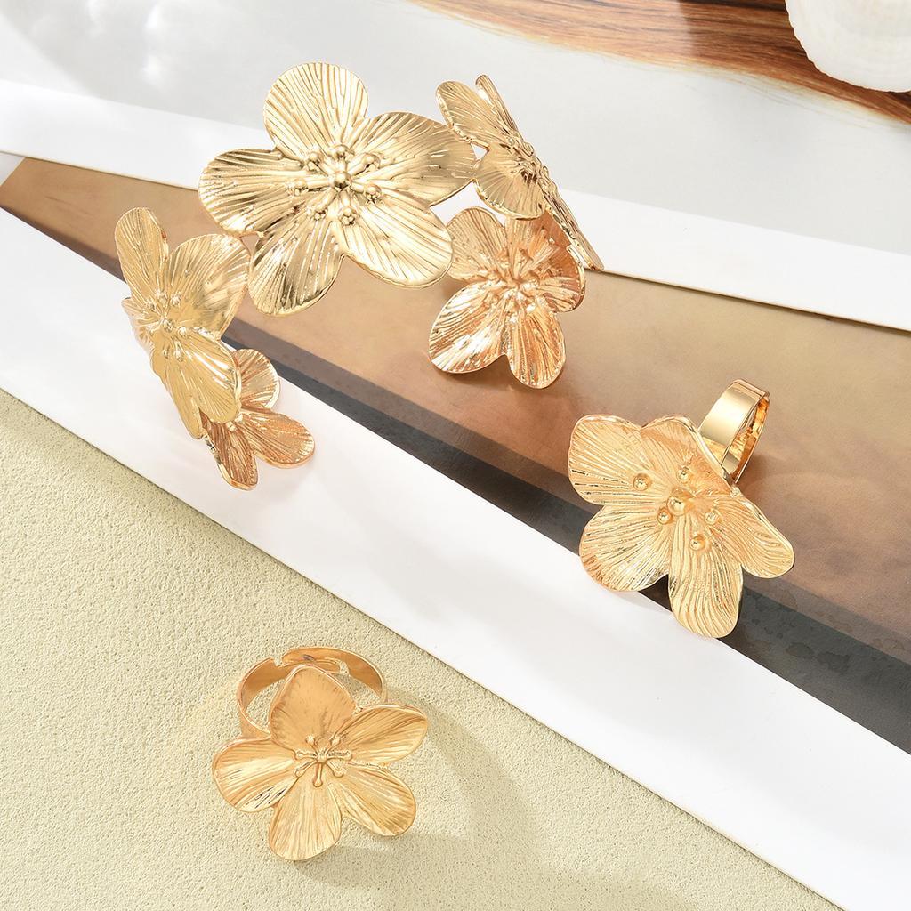3Pcs/Set Fashion Metal Large Flower Splicing Bracelet for Women Trend Open Flowers Bangle Rings Sets Party Holiday Jewelry Gifts