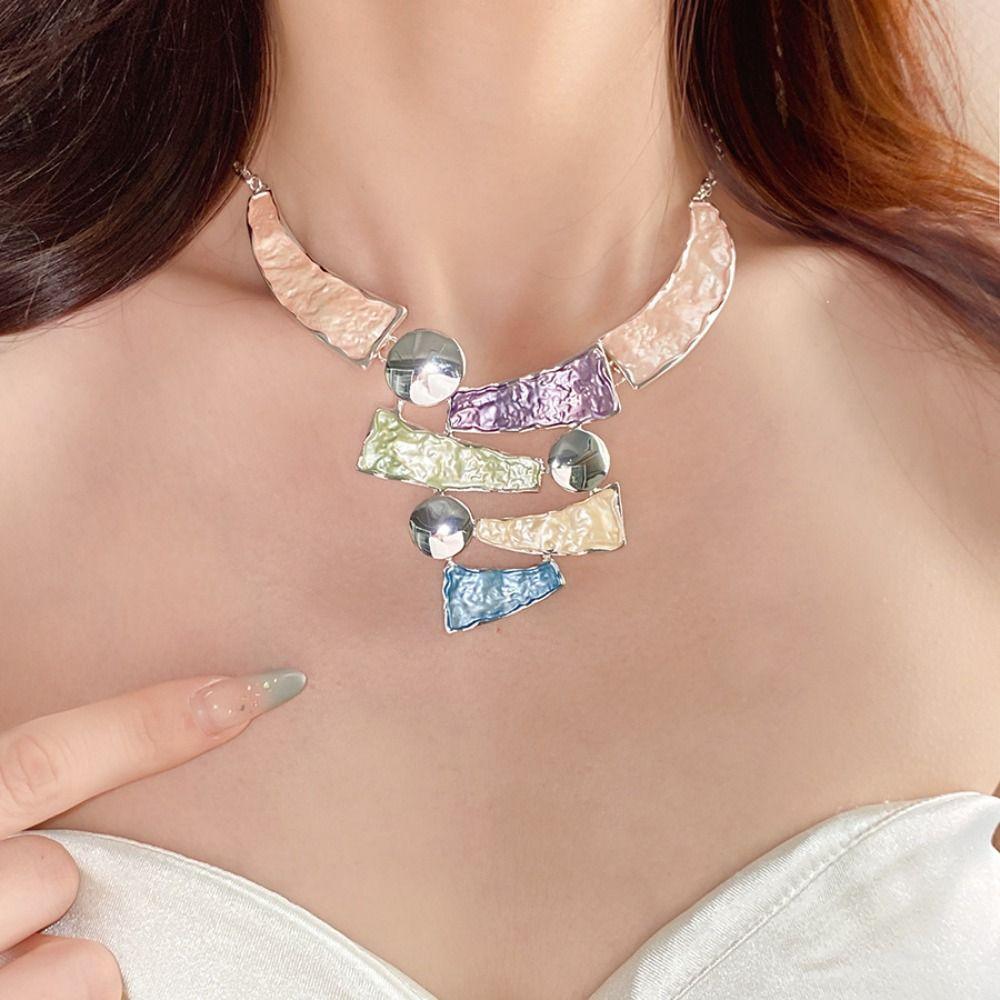 Übertriebenes Damen Halskette Ohrring Set Geometrische Linie Mehrfarbiges Schmuckset Frauen