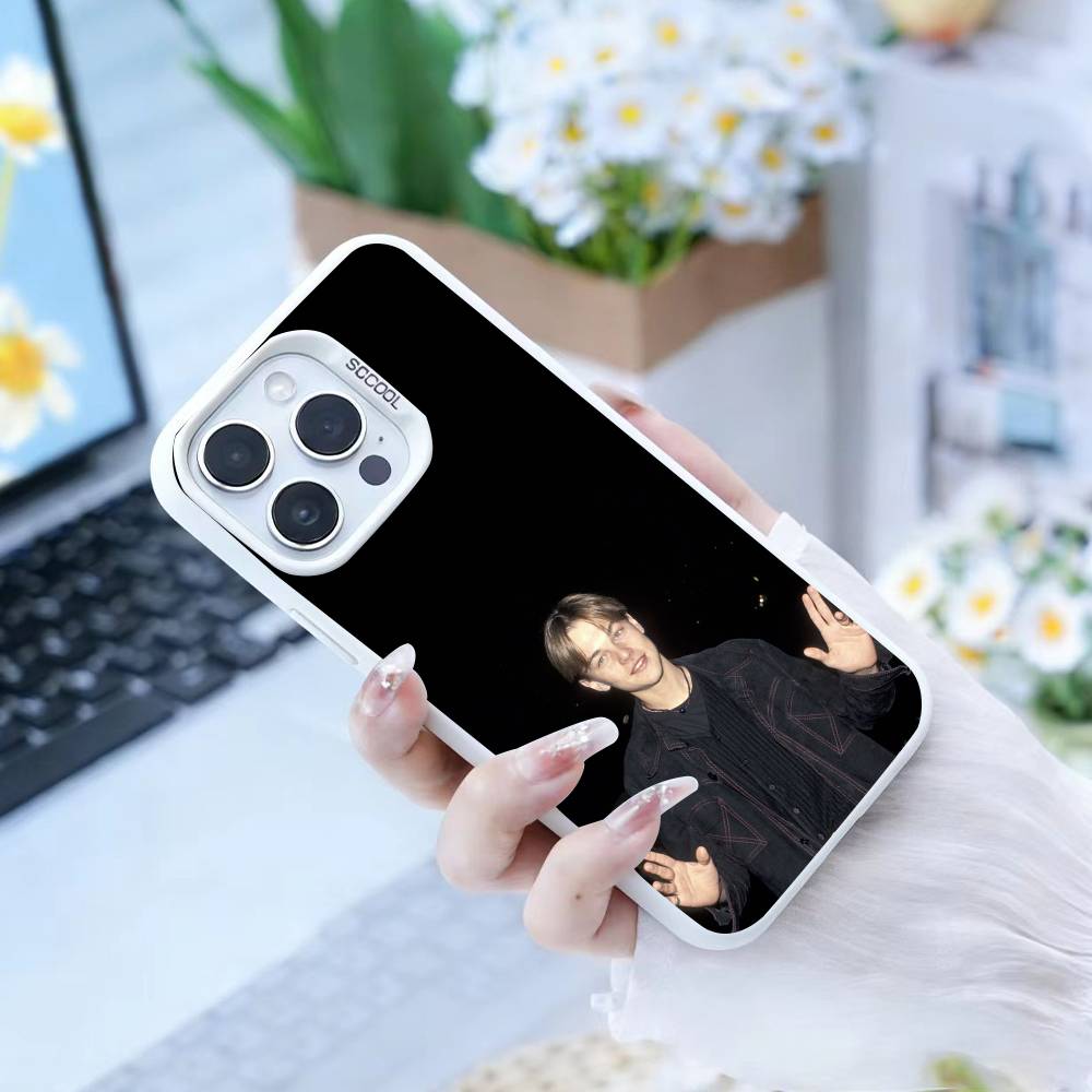 L-Leonardo DiCaprio  Phone Case For iPhone17, 16,15,14,13,12 Pro Max white Candy Matte Shockproof Cover