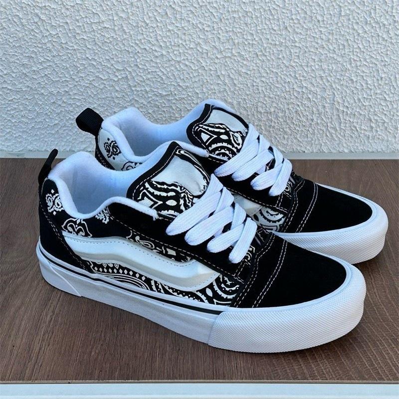 מסיבת סטודנטים אישיות שחור לבן סגול נעלי לחם יוקרתי ענף רטרו אמריקאי צבע מנוגד נמוכות יומיומיות נעלי סקייטבורד