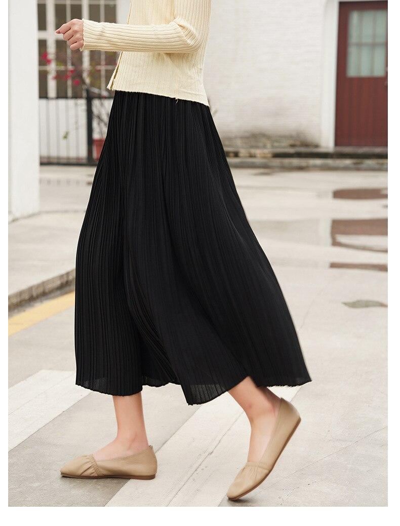 

Qooth женская весна-лето однотонная плиссированная юбка элегантная длинная юбка трапециевидной формы средней длины с высокой талией QT2011 One Size чёрный