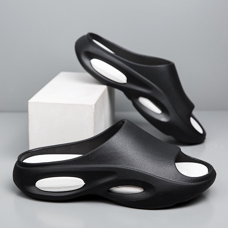 Fashion Shoes Man New Soft Bottom Sports 2025 Summer Casual Home Open Toed Shoes Color Blocked Outdoor Fashion Beach Non Slip Slippers