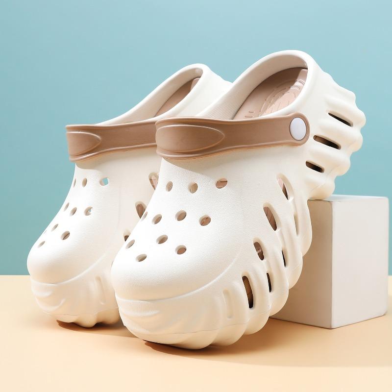 Couple Hole Shoes Men's and Women's Garden Shoes Bag Head Drag EVA Beach Shoes Breathable Sandals Two Wear Cool Slippers Non-slip