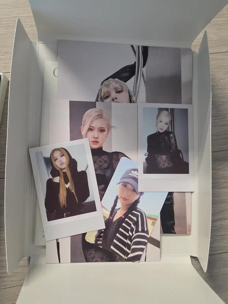 BLACKPINK autographed BORN PINK secret sale Used