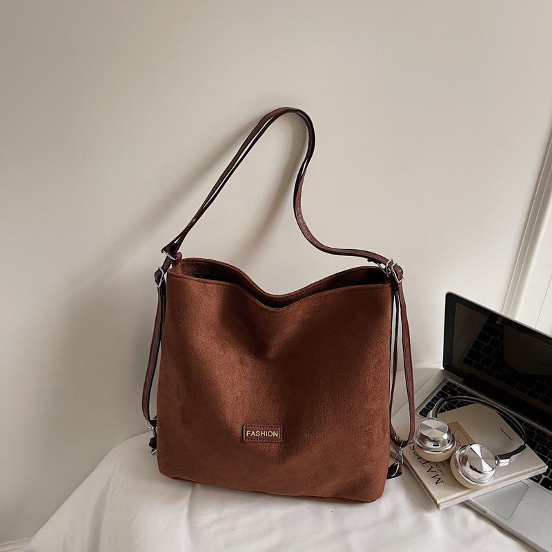 Fashion casual tote bag women's 2025 autumn and winter new Korean version trend versatile large-capacity commuter shoulder bag tide