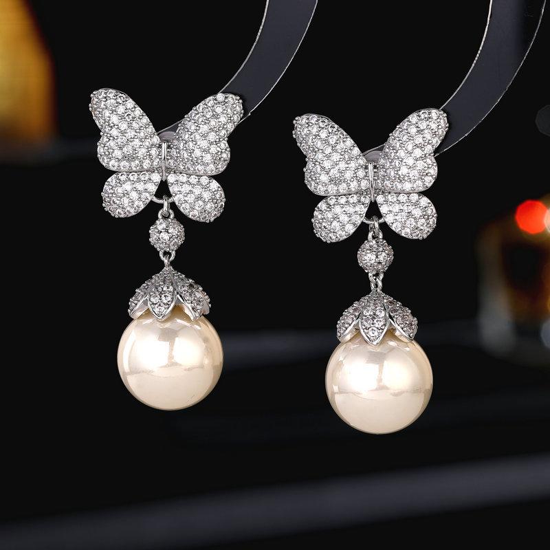 SUYU Women's Light Luxury Elegant Imitation Pearl Butterfly Earrings Fashionable and Versatile Unique and Design Sense Earrings