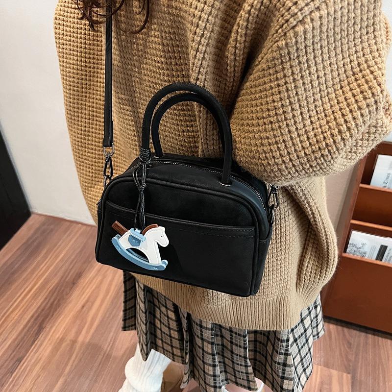 

2025 new fashion trend women s small square bag shoulder bag small bag exquisite and cute 20*9*14 чёрный