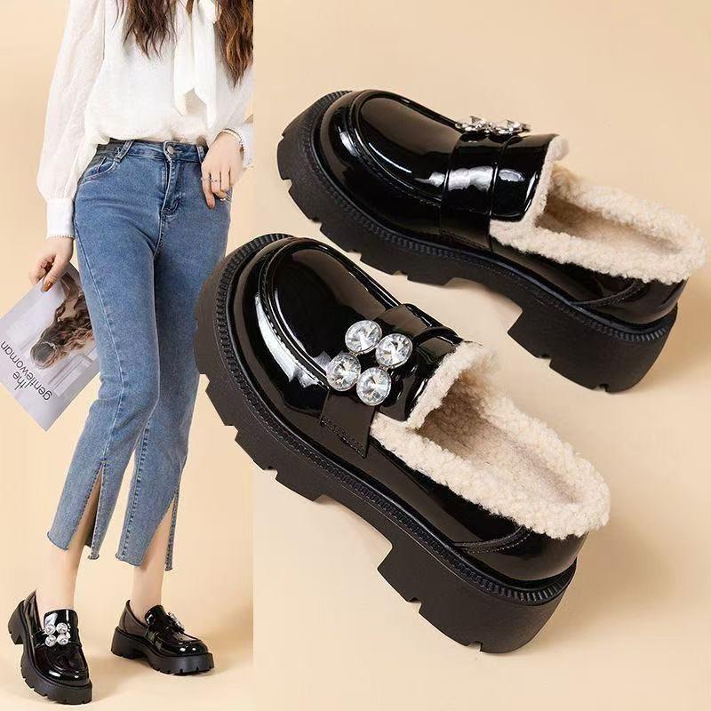 Thick-soled velvet loafers keep warm in winter, one-pedal small leather shoes, new soft-soled comfortable women's single shoes