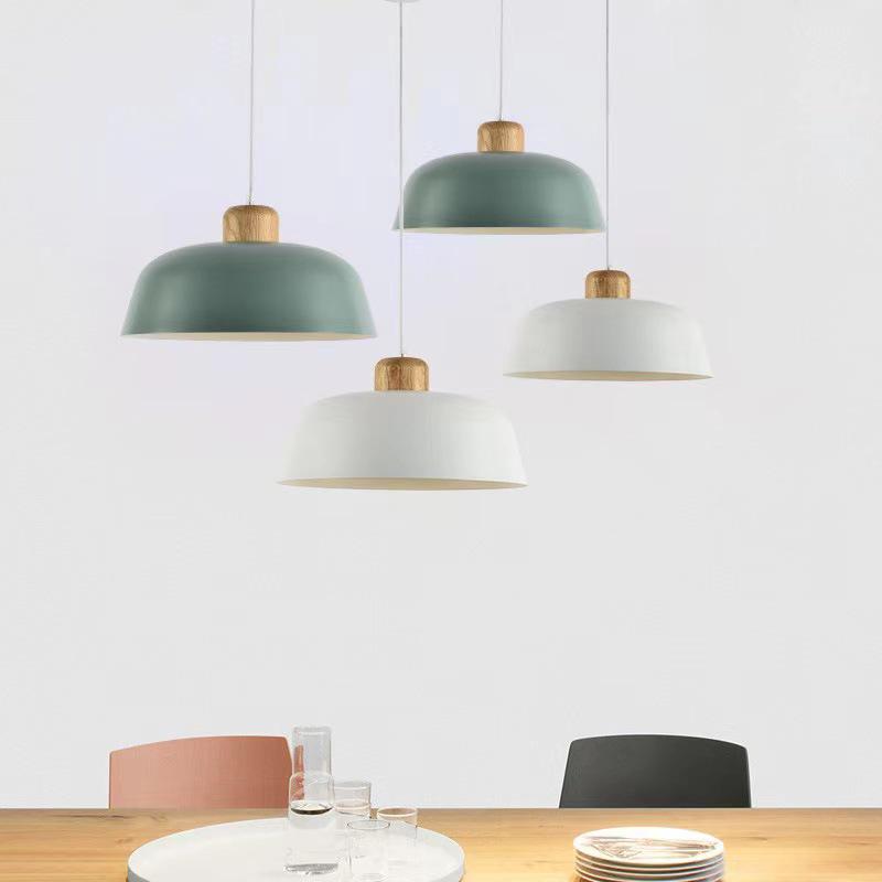 Moderner kleiner Kronleuchter mit mehreren Köpfen im dänischen Designerstil für Macaron-Restaurants und Milchtee-Läden – kreative und individuelle Dekoration.