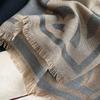 Sciarpa Sottile in Seta Nuova Sciarpa Fronte-Retro con Filo Oro Imitazione Cashmere Sciarpa Calda Scialle Camelia Sciarpa da Viaggio
