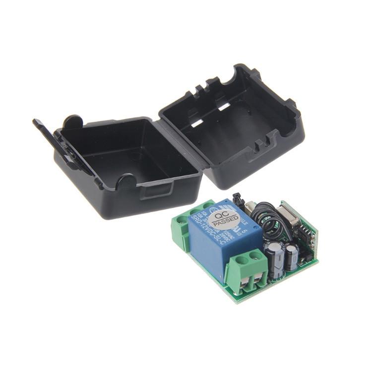12V Single Channel Remote Control Switch with 2-Button Remote: A On, B Off.