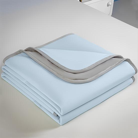 Cooling Summer Quilt Non-Sticky Air Condition Comforter Breathable Cooling Comforter for Night Sweats And Hot Sleepers