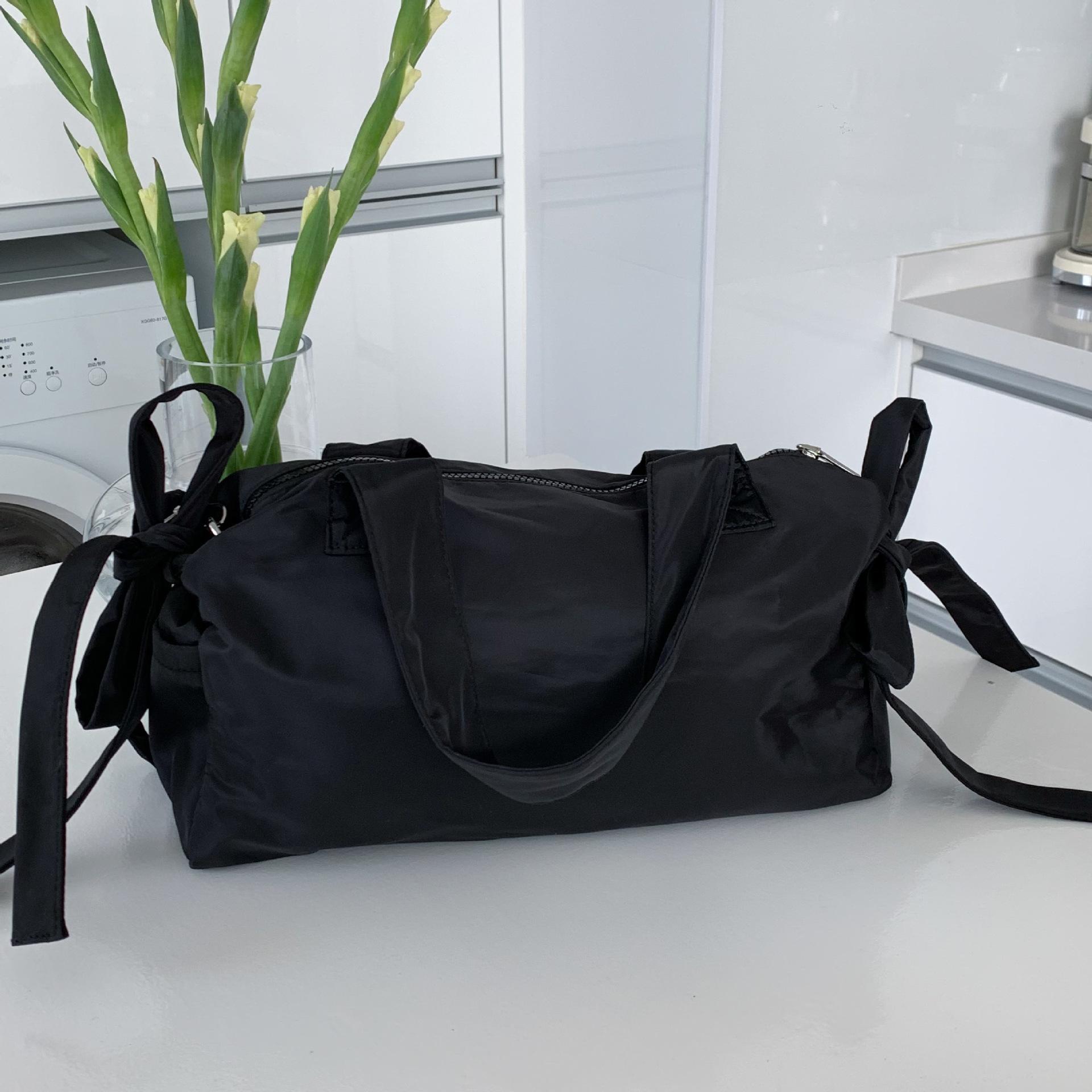 

Легкая нейлоновая сумка, высококачественный Sense, большая вместимость, корейская простая сумка-мессенджер для отдыха и поездок на работу чёрный