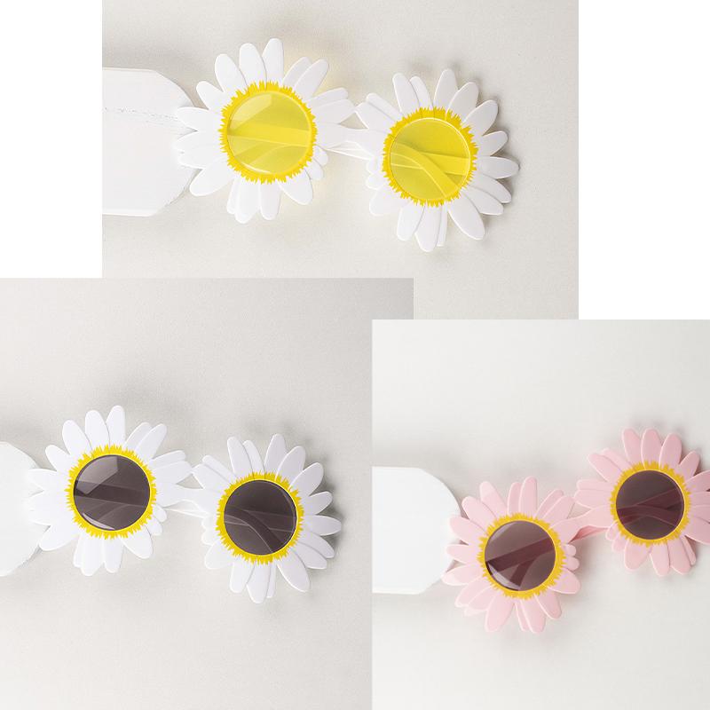 

3PCS Party Decorative Eyeglasses Plastic Gathering Picnic Photography Props Sunflower Sunglasses Little Daisy Shape Sun Glasses