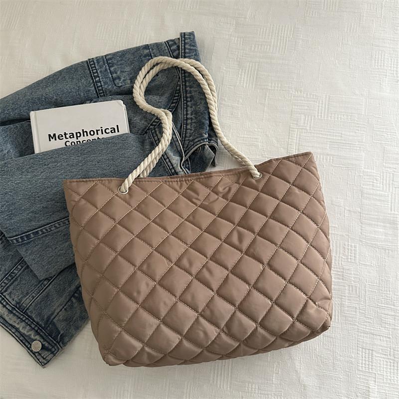 Stylish Chic Tote Bag In Vintage Design With Large Capacity For Daily Casual Use