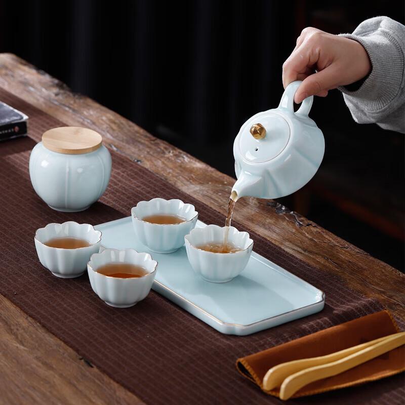 Bafang Li He Chinese Ceramic Tea Set
