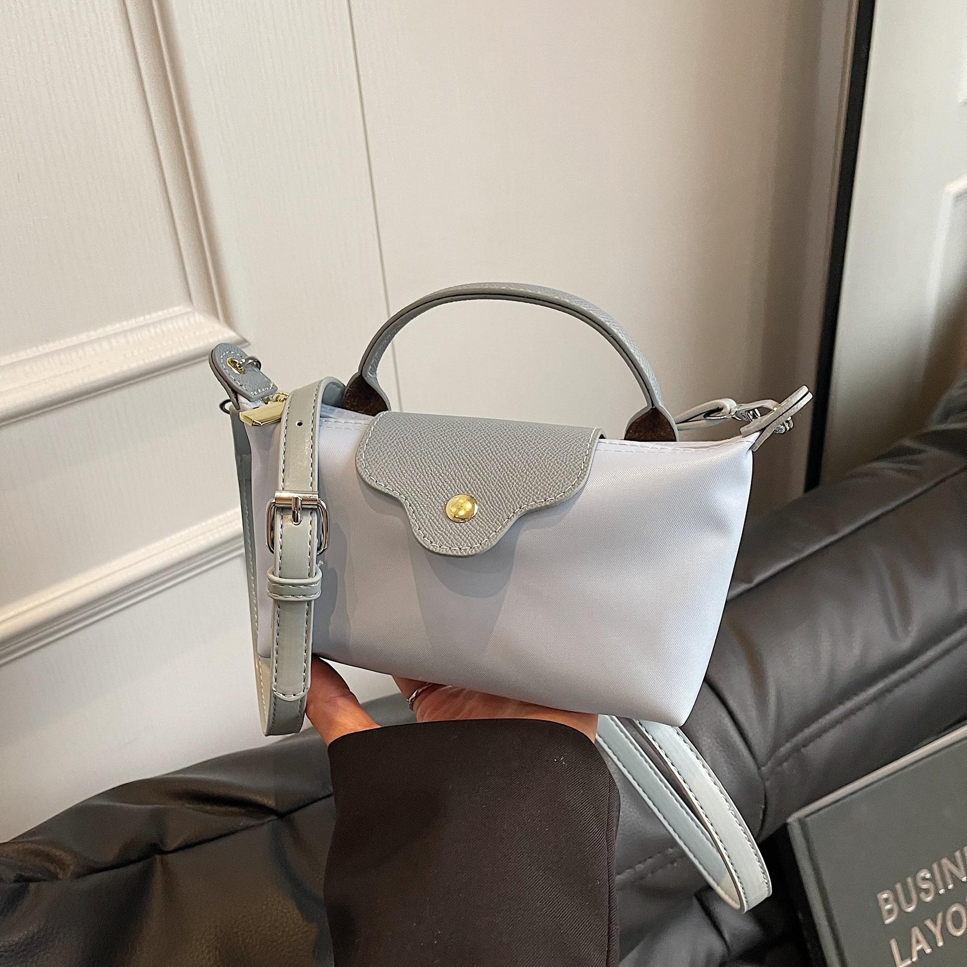 

New high-end niche design retro casual shoulder bag trendy fashion messenger bag білий