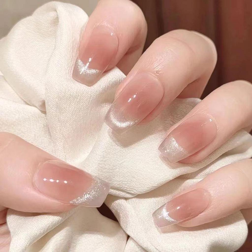 Simple French Gradient Detachable Press-On Nails: Short, Whitening False Nail Tips.