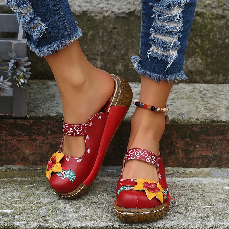 2025 Summer Ethnic Style Women's Handmade Floral Sandals with Thick Sole
