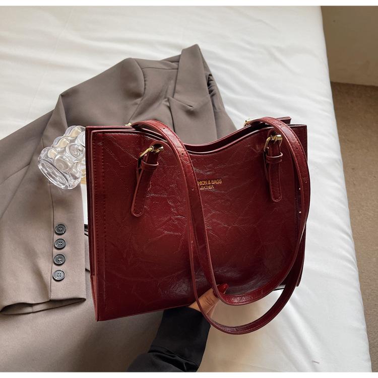 

Large Capacity Retro Underarm Bag 2025 New Trendy INS Fashion Shoulder Bag Bridal Bag Class Commuter Tote Bag бордовый