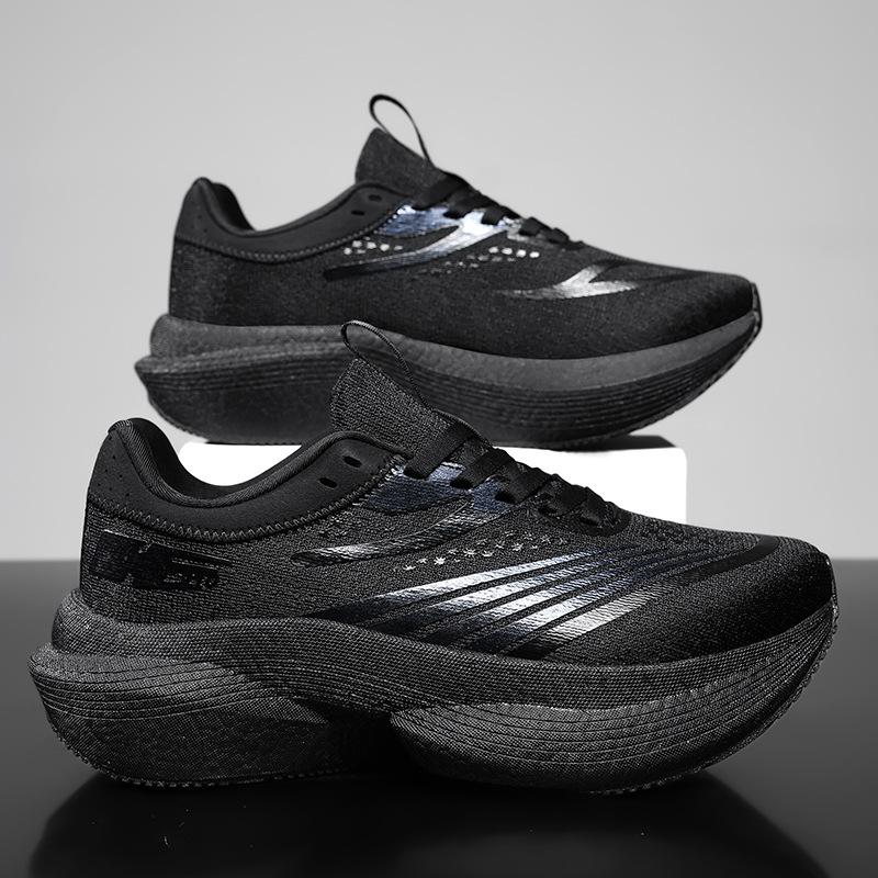Mesh breathable women's year new comfortable daily outdoor men's sports shoes running shoes domestic