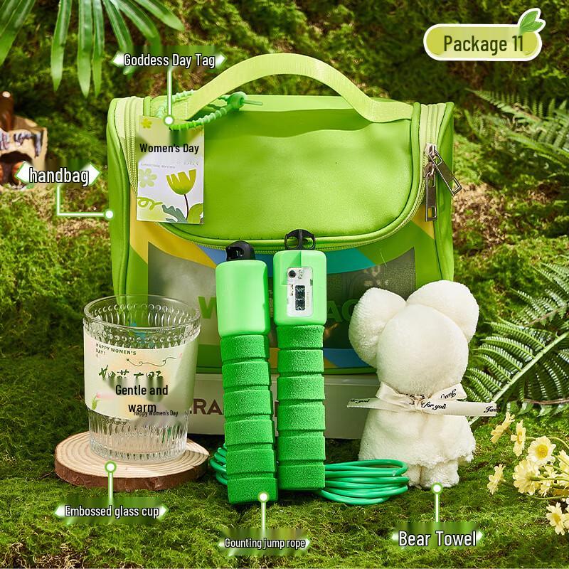 Women s Day Green Essentials Gift Set