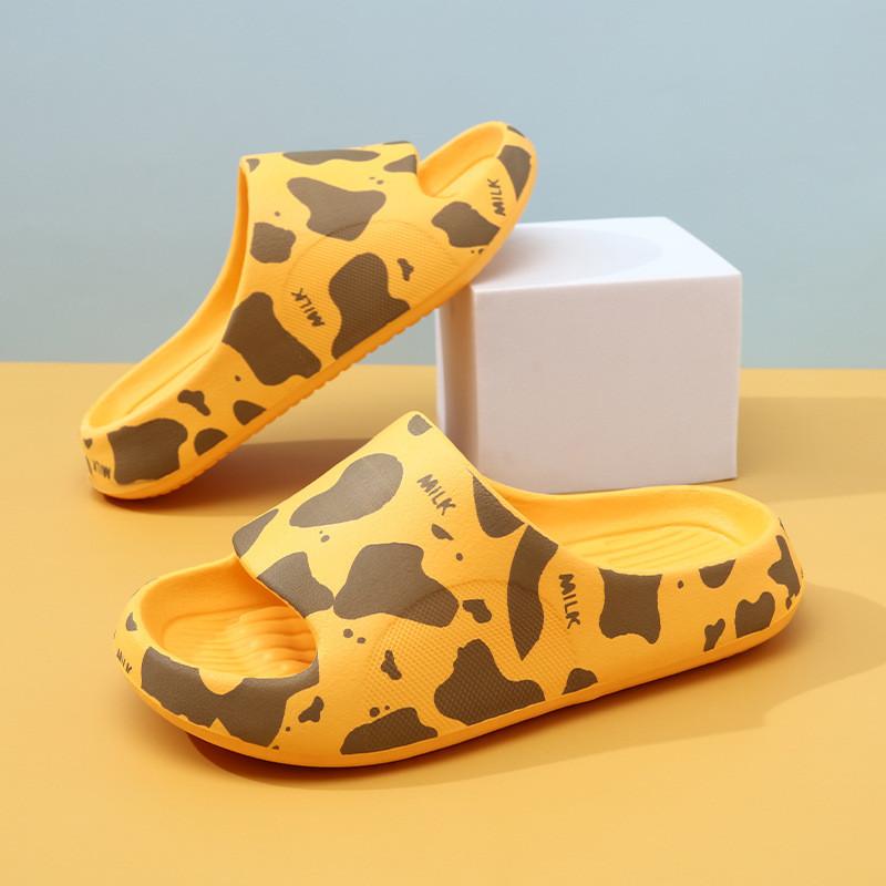 Cute Comfortable Summer Childrens Slippers For Boys And Girls With Nonslip Soft Eva Bottoms