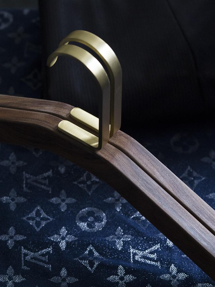 High-end Wooden Hangers for Sleeping Clothes, Seamless, Black Walnut Wood, Brass, Rooms, Hotels, 1Pc