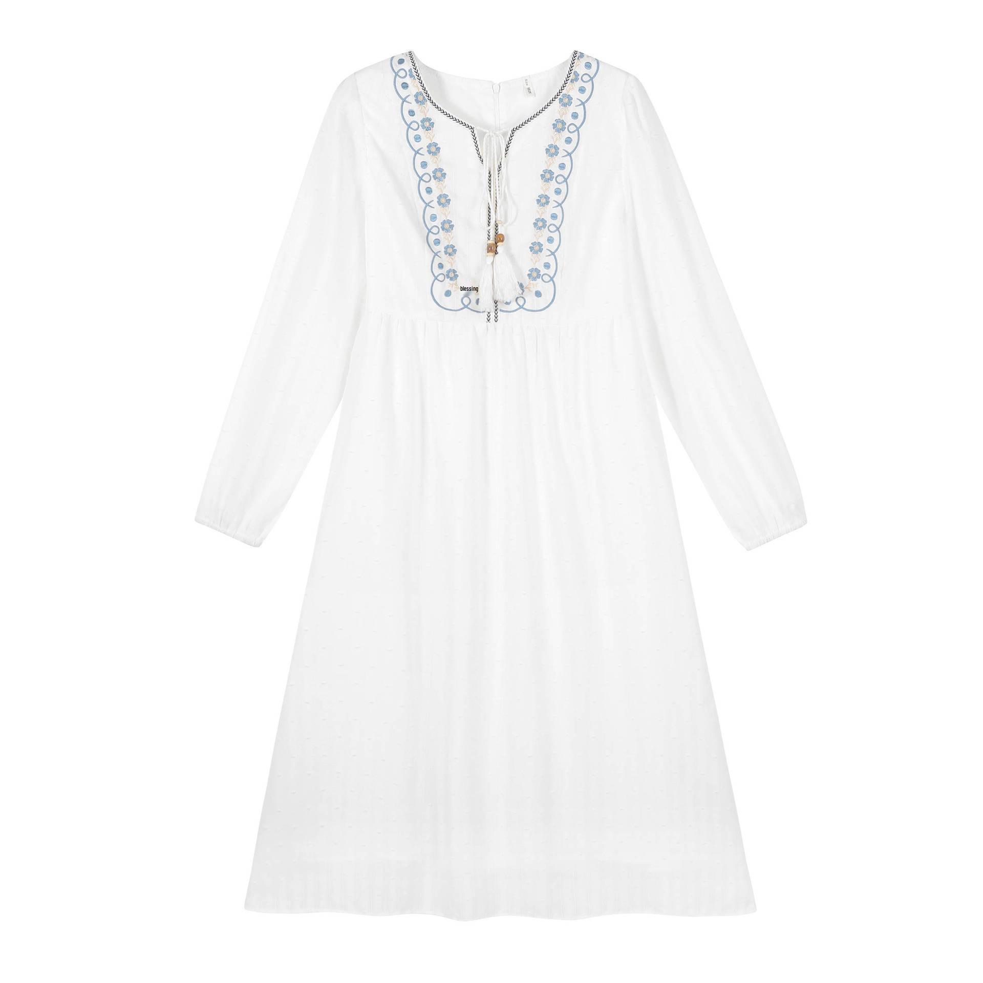 

Plus-Size Spring A-Line Dress with Color-Block Embroidery 2XL (Recommended for 70-80kg) грязно-белый