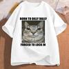 Lustiges Katze Geboren zum Zaudern Gezwungen zum Einsperren T-Shirt