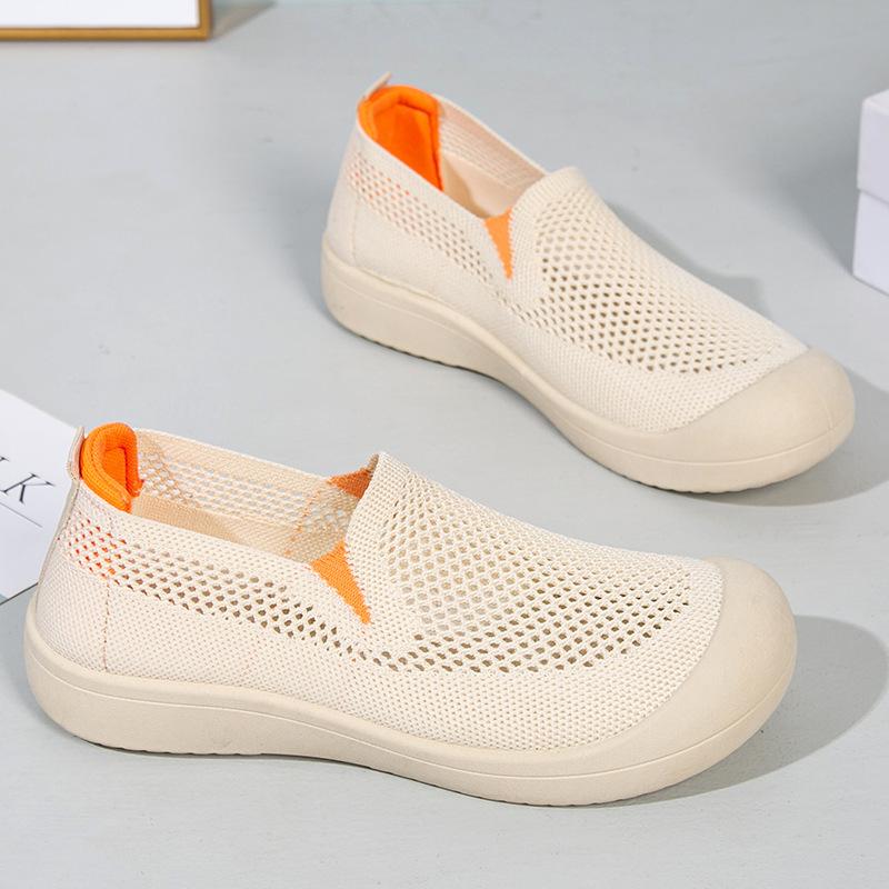 New Summer Cloth Shoes Women's Shoes Breathable Casual Walking Shoes Hollow Mesh Soft Sole Mother Shoes