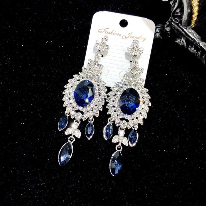 Korean Version of Celebrity Luxury Crystal Flash Diamond Stud Earrings Women's Banquet Exaggerated Temperament Fringed Earrings Retro Zircon Earrings