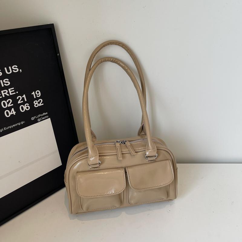 New Ladies Pillow Shaped Fashion Single Shoulder Bag Semi-Circle Bright Surface Casual Women's Bag