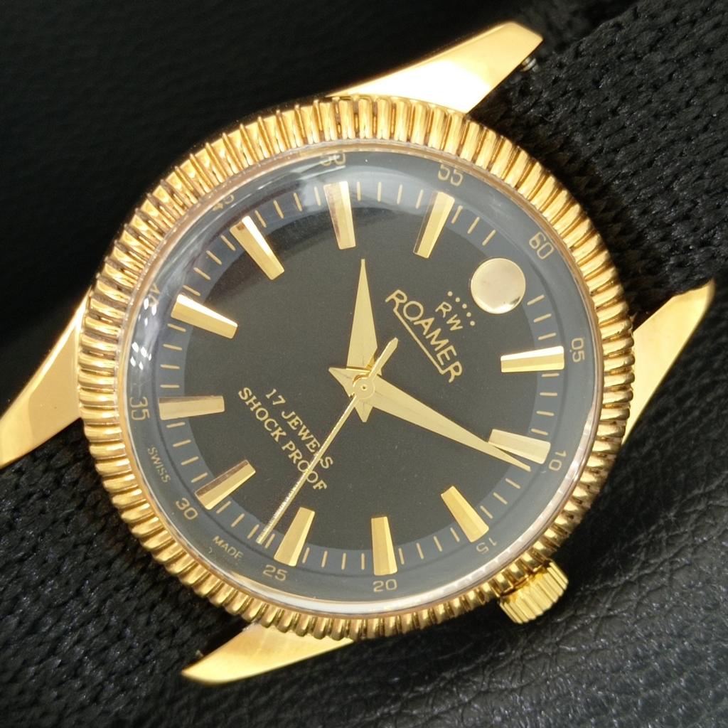 

REFURBISHED VINTAGE HAND-WINDING SWISS MENS BLACK COLOR DIAL WATCH a707367-1