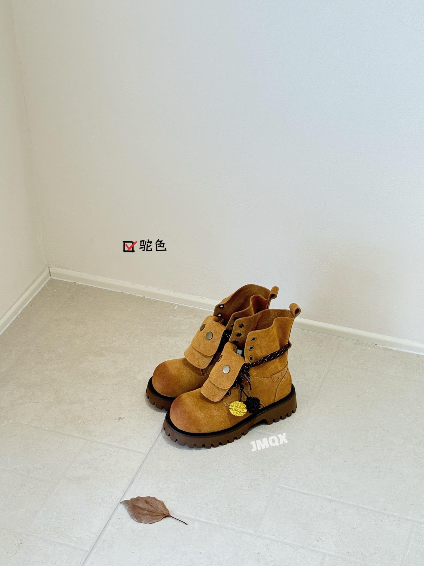 

Thick-soled versatile Martin boots women s 2025 new autumn women s boots women s popular short boots non-slip soft sole not tired feet 35