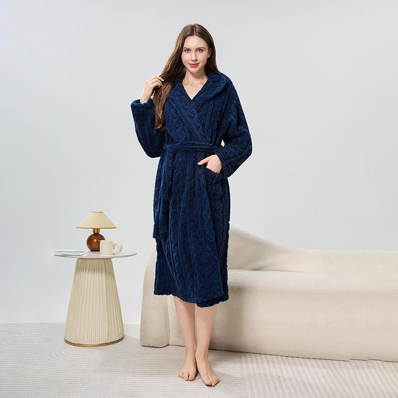 Men's Winter Hooded Robe Plush Long Bath Robes with Hood Cozy Warm Bathrobe Fuzzy Spa Robe With Pockets House Coat Fluffy Fleece Robes for Men