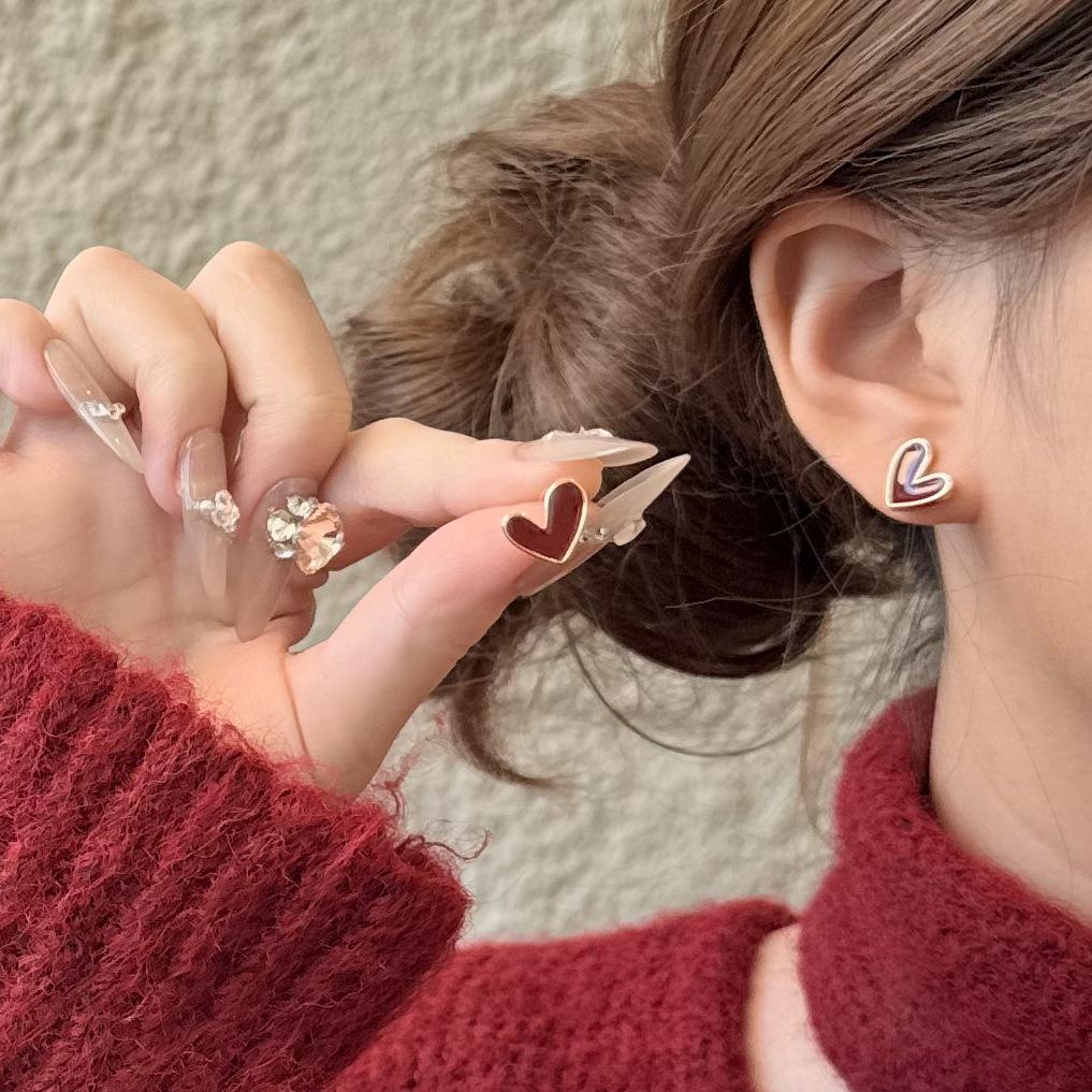 Women's 2025 Hong Kong Style Red Glaze Earrings: Retro, High-Class, Brightening Ear Ornaments