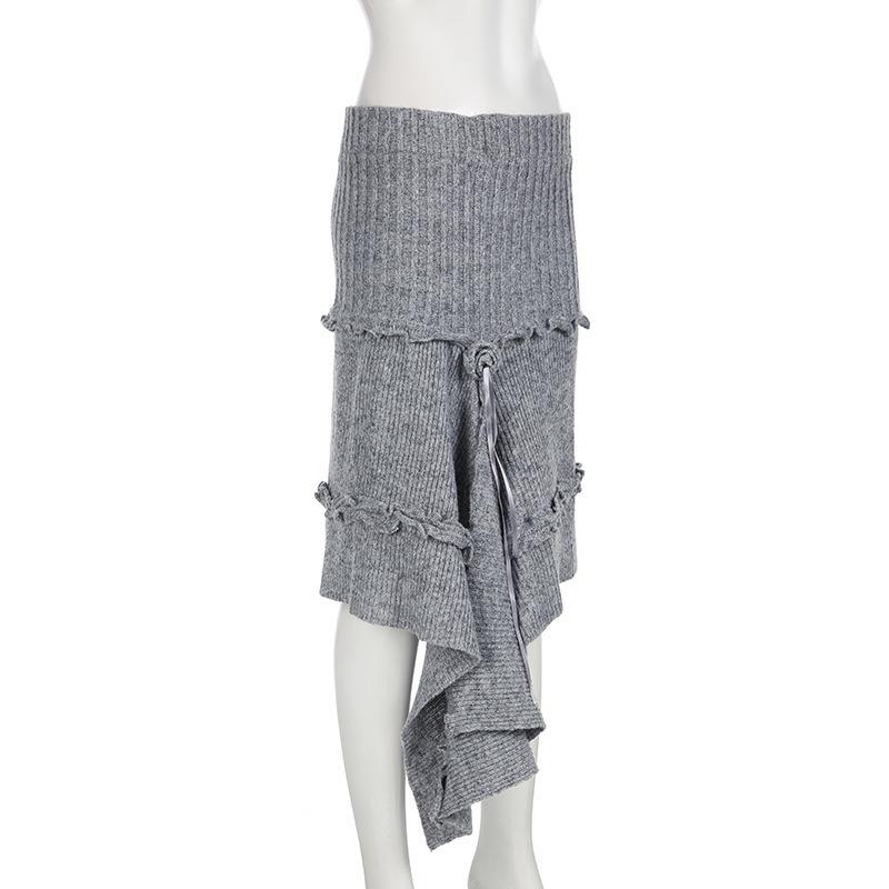 Women's Autumn Irregular Hem Knit Skirt - European & American Street Style with Pleated Design and Lace Details