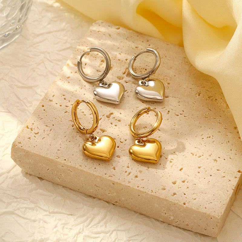 Stainless Steel Chic Love Heart Hoop Earrings for Women Fashion Charm Gold Color Gloss Metal Trendy Jewelry for Women Bijoux