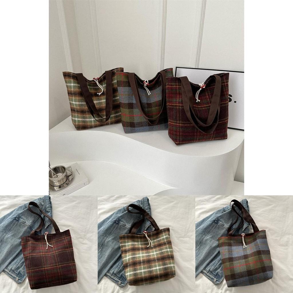2024 New Korean Style Large Capacity Plaid Tote Bag Woolen Fabric Street Fashion Underarm Bag