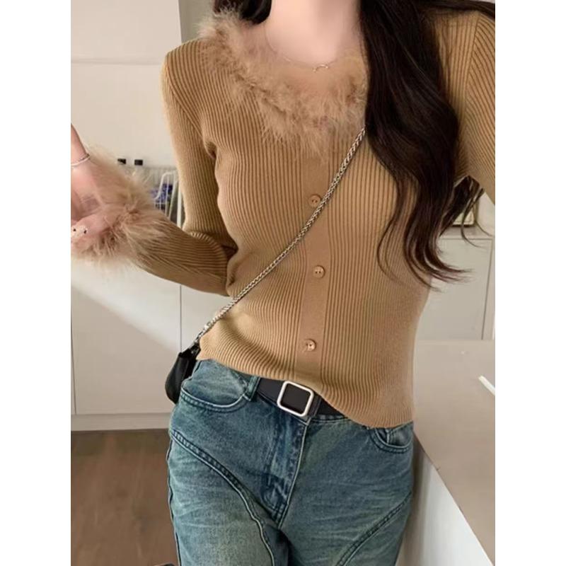 Design Sinn V-Ausschnitt verdickter Pullover Damen Unterwäsche Herbst und Winter neuer Pullover gestricktes Unterhemd kurzes Oberteil Tide