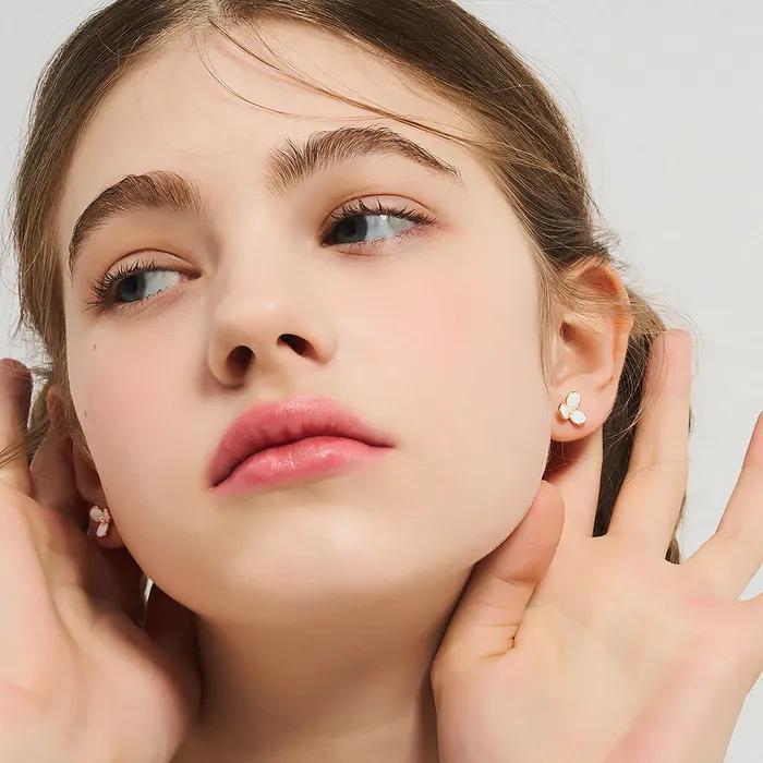 Hailey Petal Mini Flower Earrings