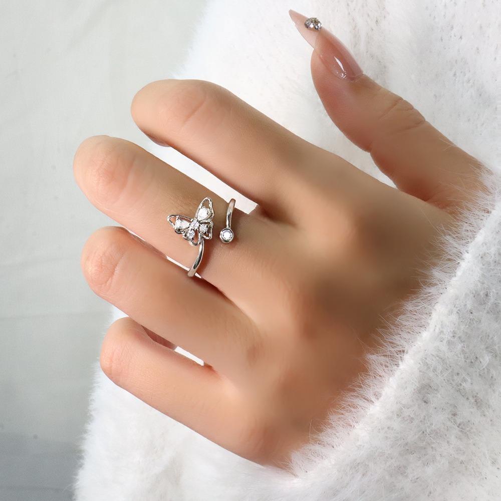 Fashion Adjustable Open Acrylic Crystal Butterfly Ring For Women Silver Color Zircon Finger Ring Party Jewelry
