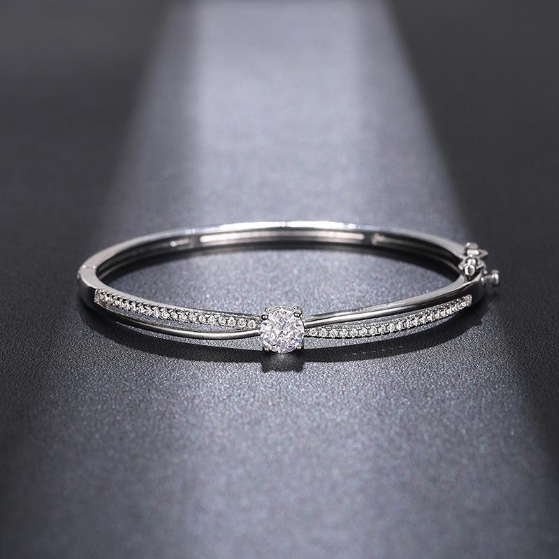 Versatile Bracelet Women, Cross Design Round Zircon Jewelry, Elegant And Exquisite Niche Jewelry