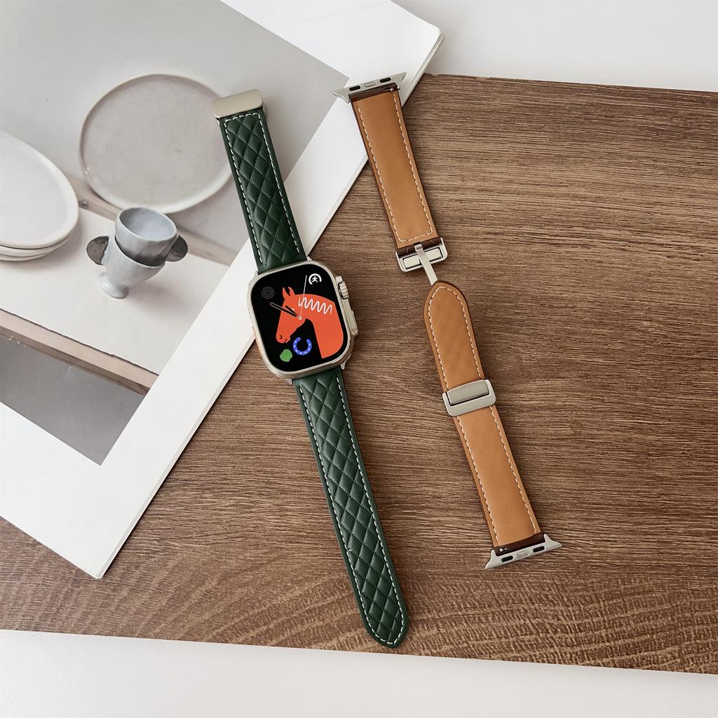 Watch Band For Apple Watch Series 10 Ultra 9 8 7 SE 6 5 4 3 2 1 46mm 49mm 45mm 44mm 42mm Magnetic Starlight Buckle Leather Strap